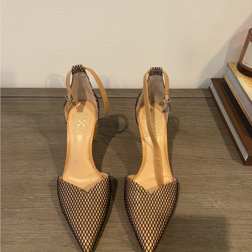 Vince Camuto Black and Tan Mesh Heels